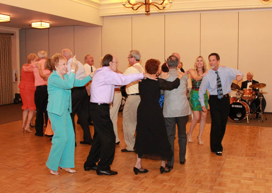 Starlighter's Dance Club Fall Semi-Formal at the Mile Square Park on 9/17/2016