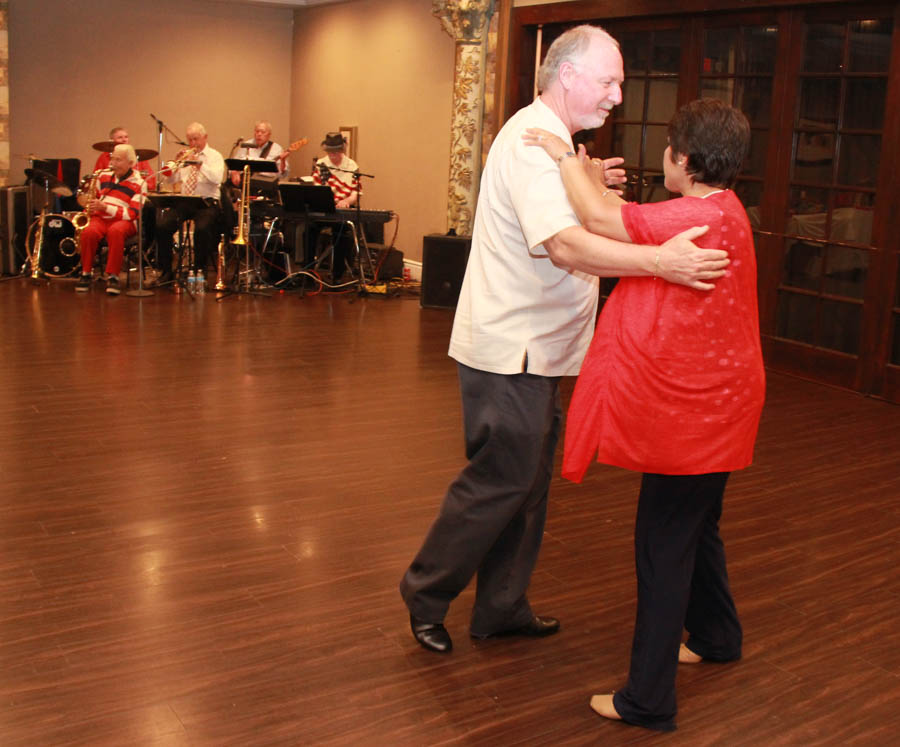 Dancing with the Starlighters Dance Club July 2017 casual in Fullerton