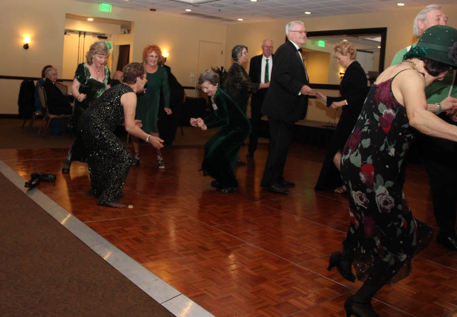 Dinner dancing at Yorba Linda Country Club on St. Patrick's Day 2018 with the Starlighter's Dance Club