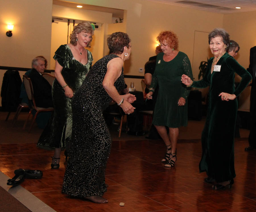 Dinner dancing at Yorba Linda Country Club on St. Patrick's Day 2018 with the Starlighter's Dance Club