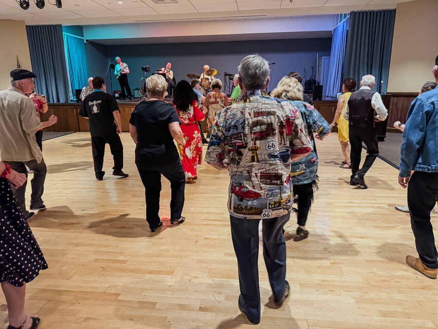 2025-09-21 Post Dinner Dancing With The Starlighters