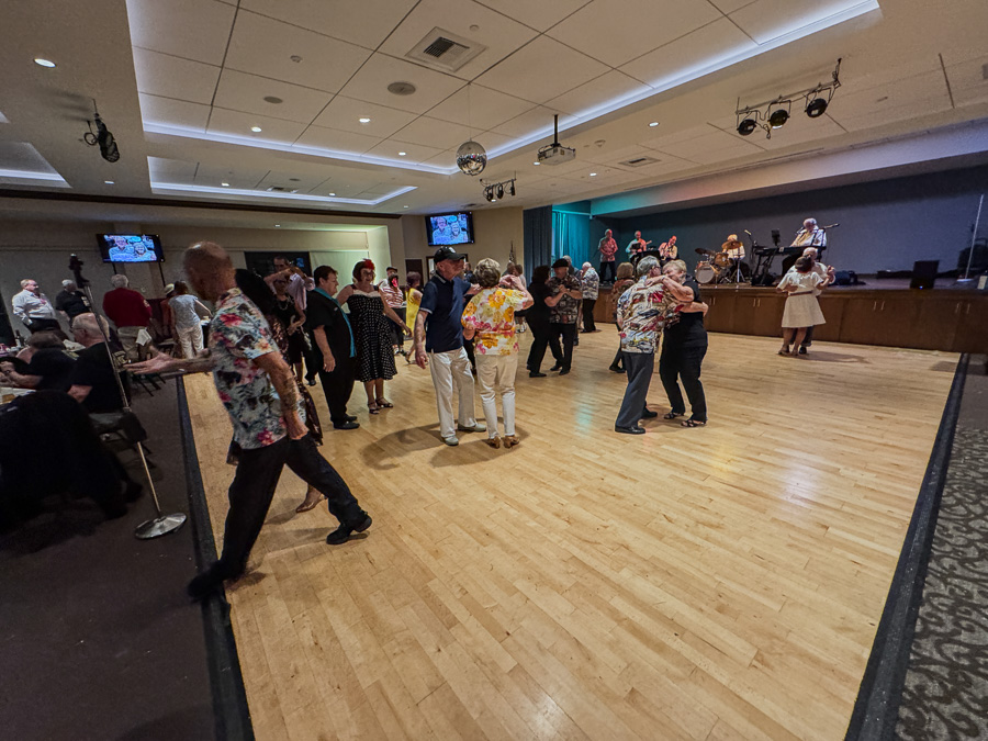 2025-09-21 Post Dinner Dancing With The Starlighters