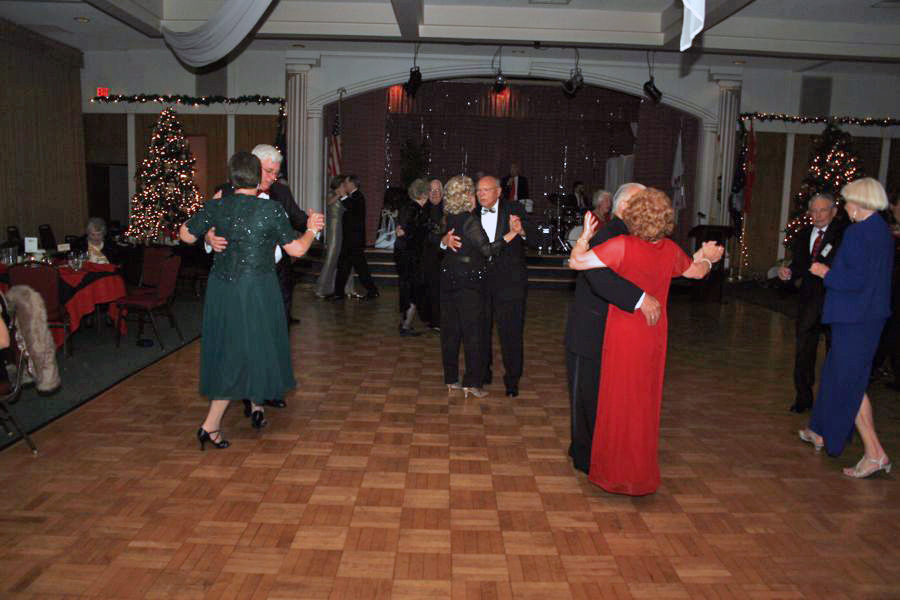 Toppers Mistletoe Ball 2011