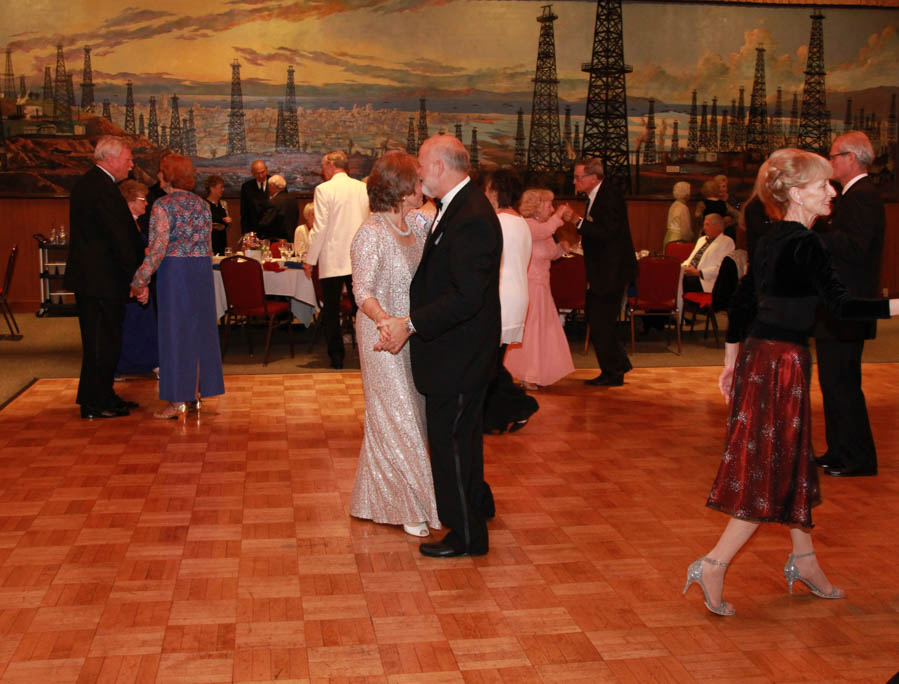 Topper's Memorial Day Dance May 20th 2016 at the Petroleum Club Long Beach