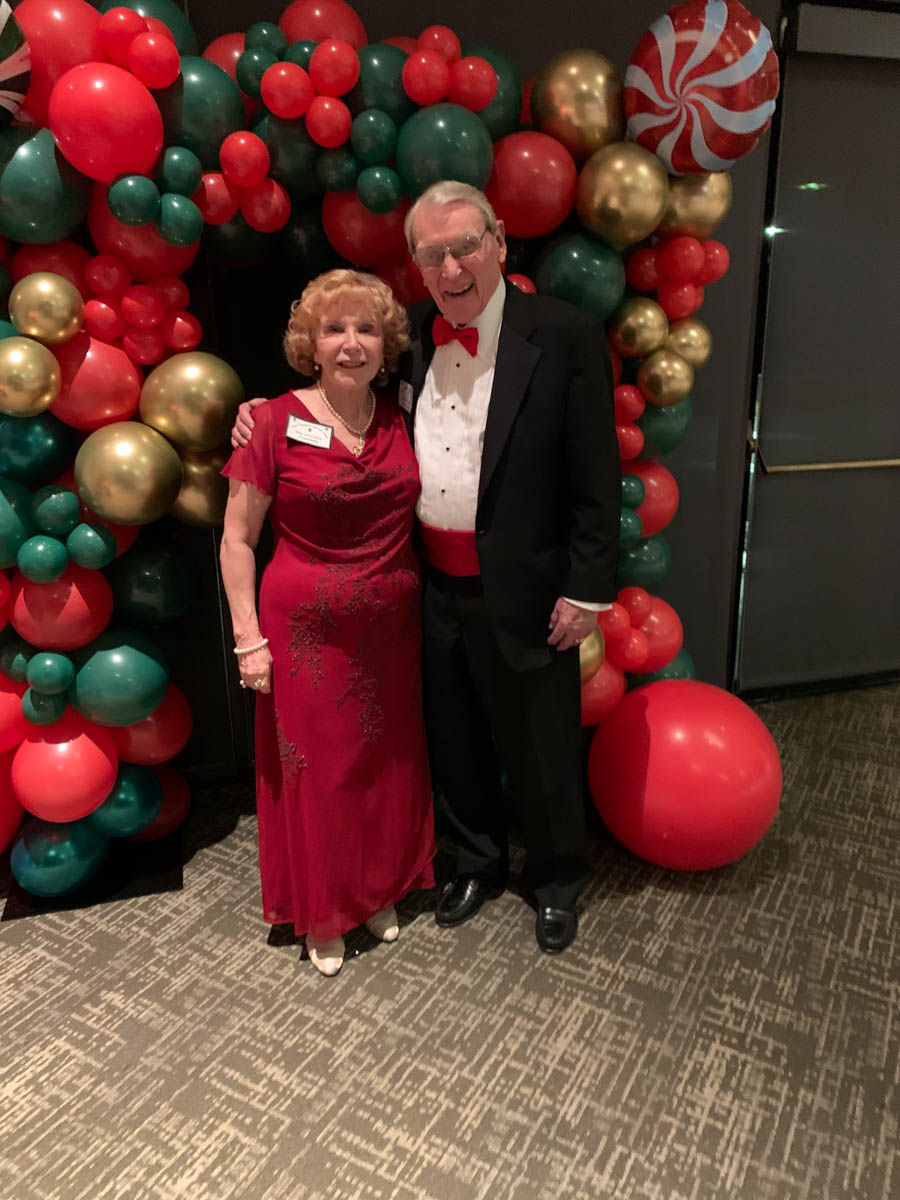 Toppers Dance Club Mistletoe Ball 12/20/2019