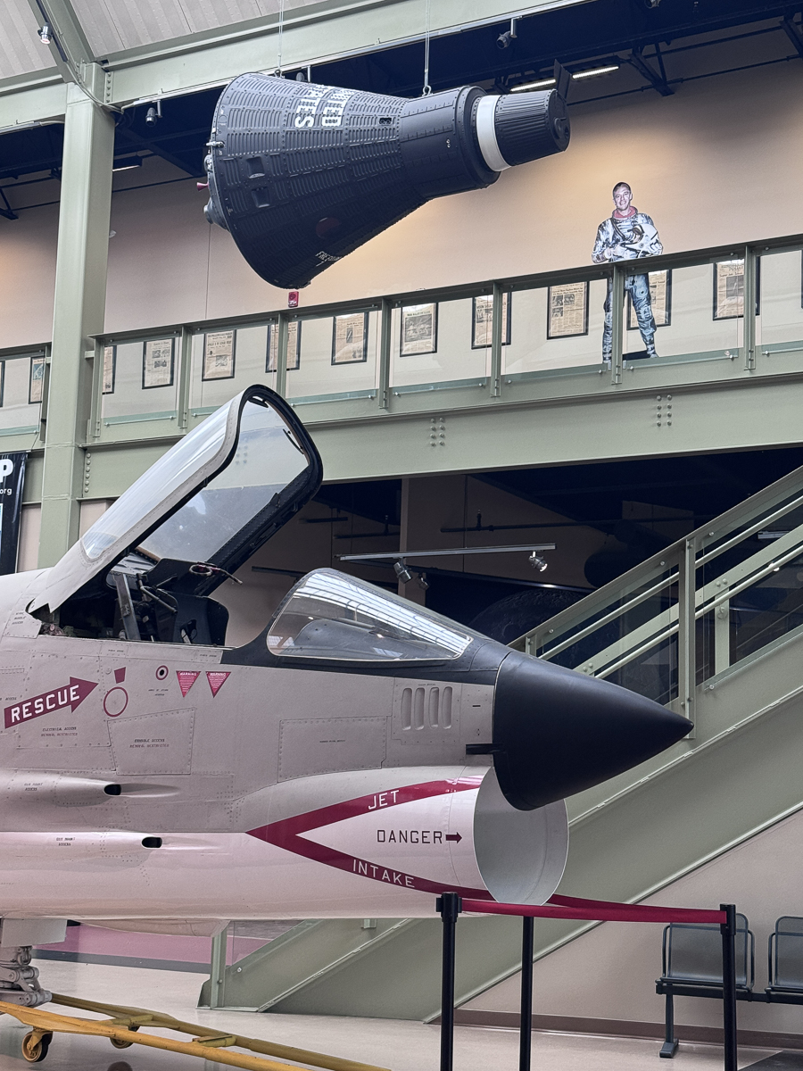 2026-10-01 Aerospace & Apples