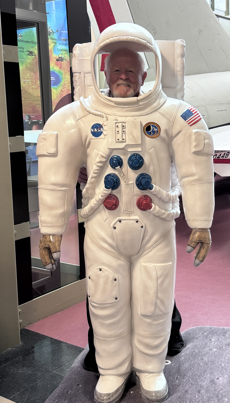 2026-10-01 Aerospace & Apples