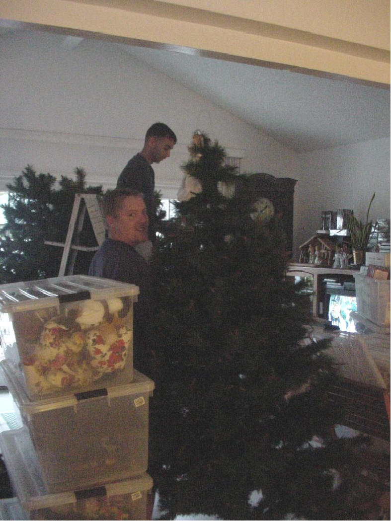 Decorating for Christmas 2001