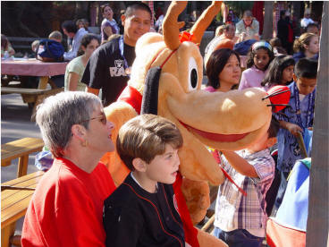 Christmas Eve At Disneyland 2005