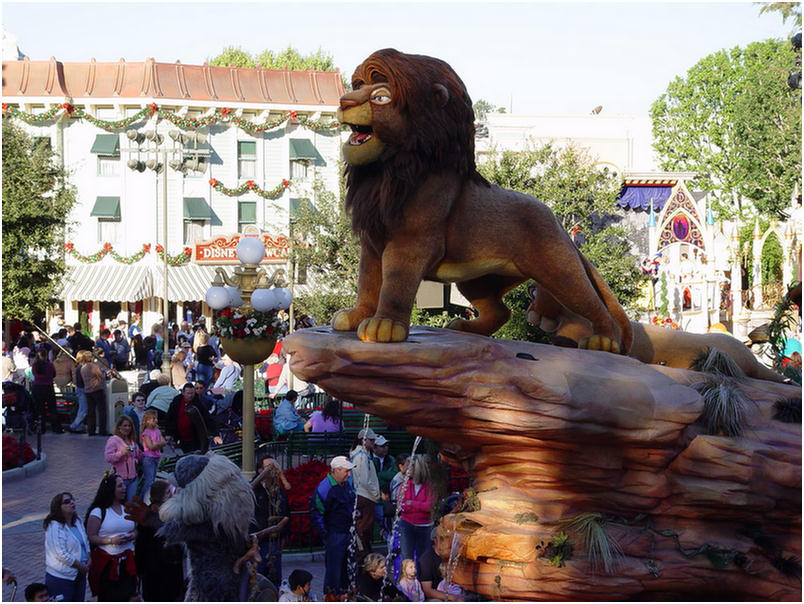 An Early Christmas Visit To Disneyland