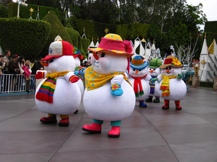 Christmas Eve at Disneyland 2008