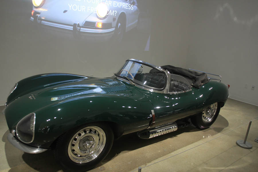 Farmer's Market and Petersen's Auto Museum Christmas 2015
