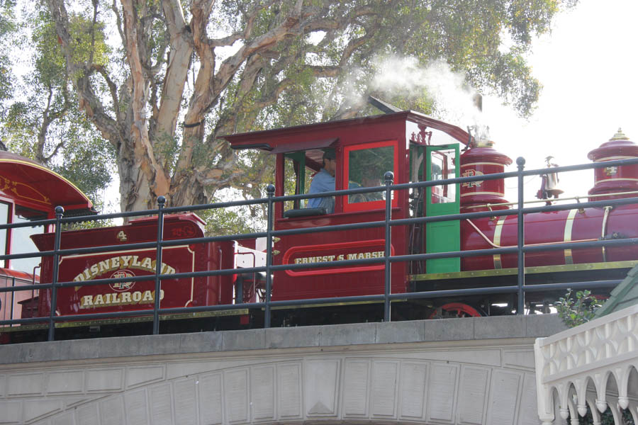 Christmas Eve 2018 Tour At Disneyland