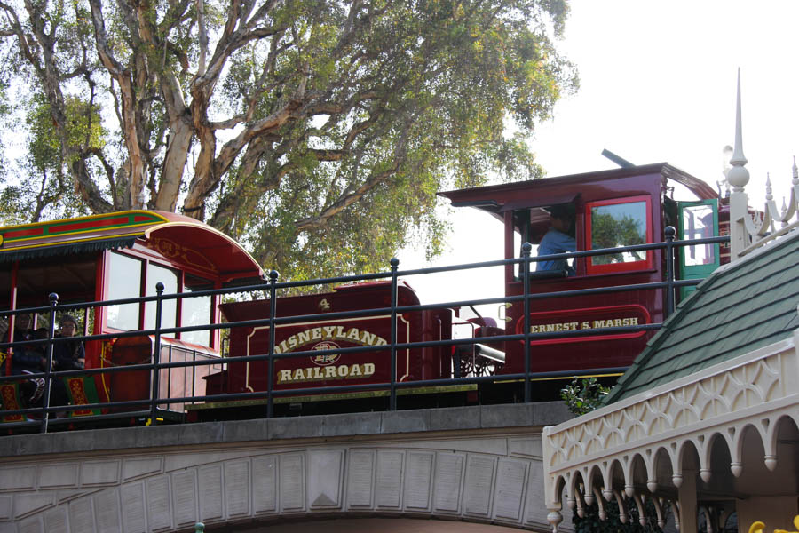 Christmas Eve 2018 Tour At Disneyland