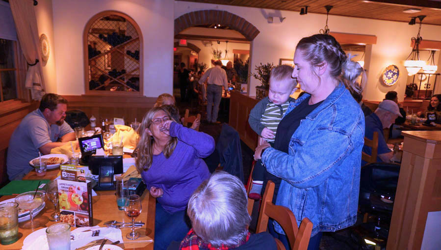 Family Dinner On The Fly At OLive Garden 12/12/2019