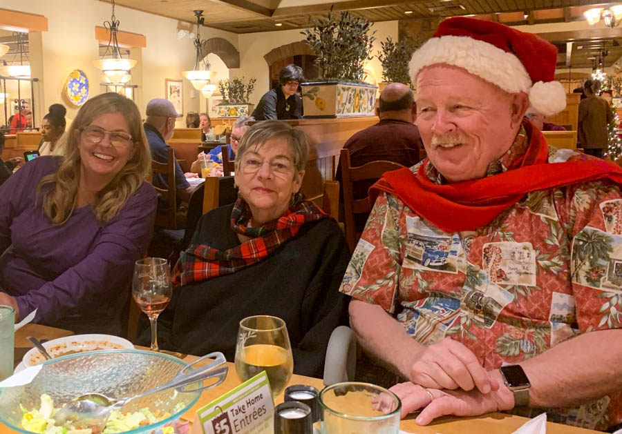 Family Dinner On The Fly At OLive Garden 12/12/2019