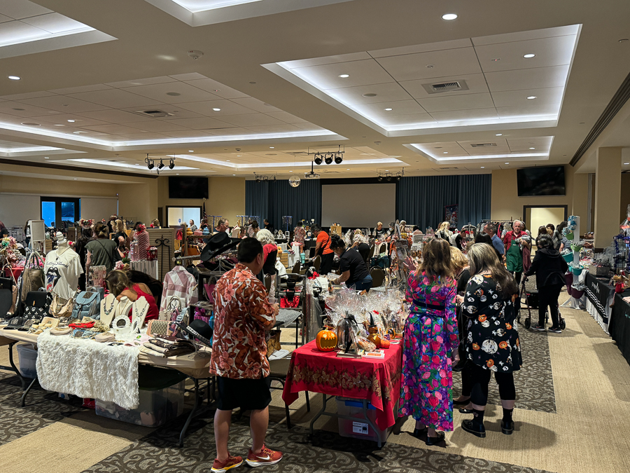 2024-10-20 Elks Christmas Boutique With The Duda's