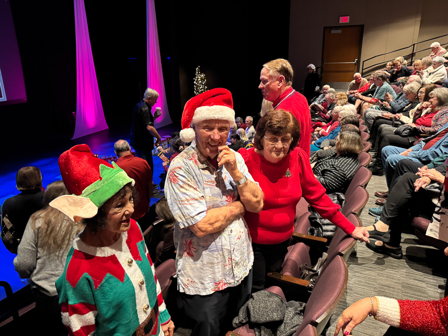 2025-11-30 alley Cats Christmas Show