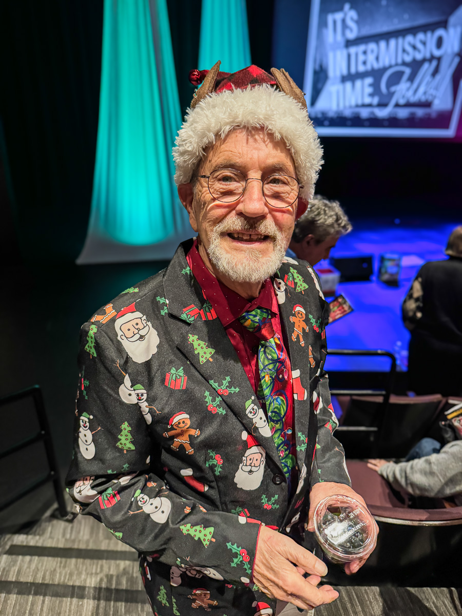 2025-11-30 alley Cats Christmas Show