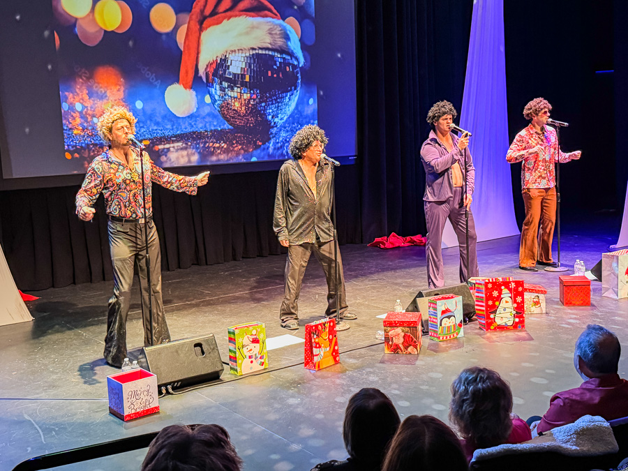 2025-11-30 alley Cats Christmas Show