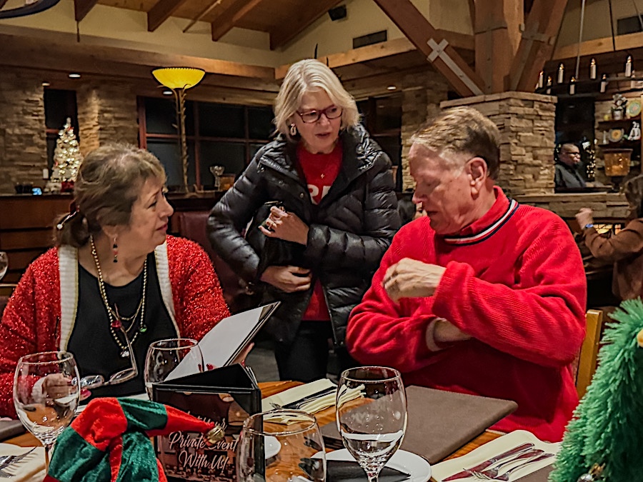 2025-11-30 alley Cats Christmas Show