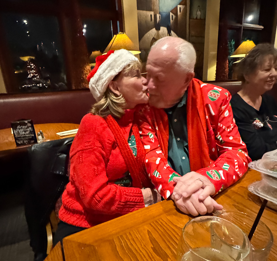 2025-11-30 alley Cats Christmas Show