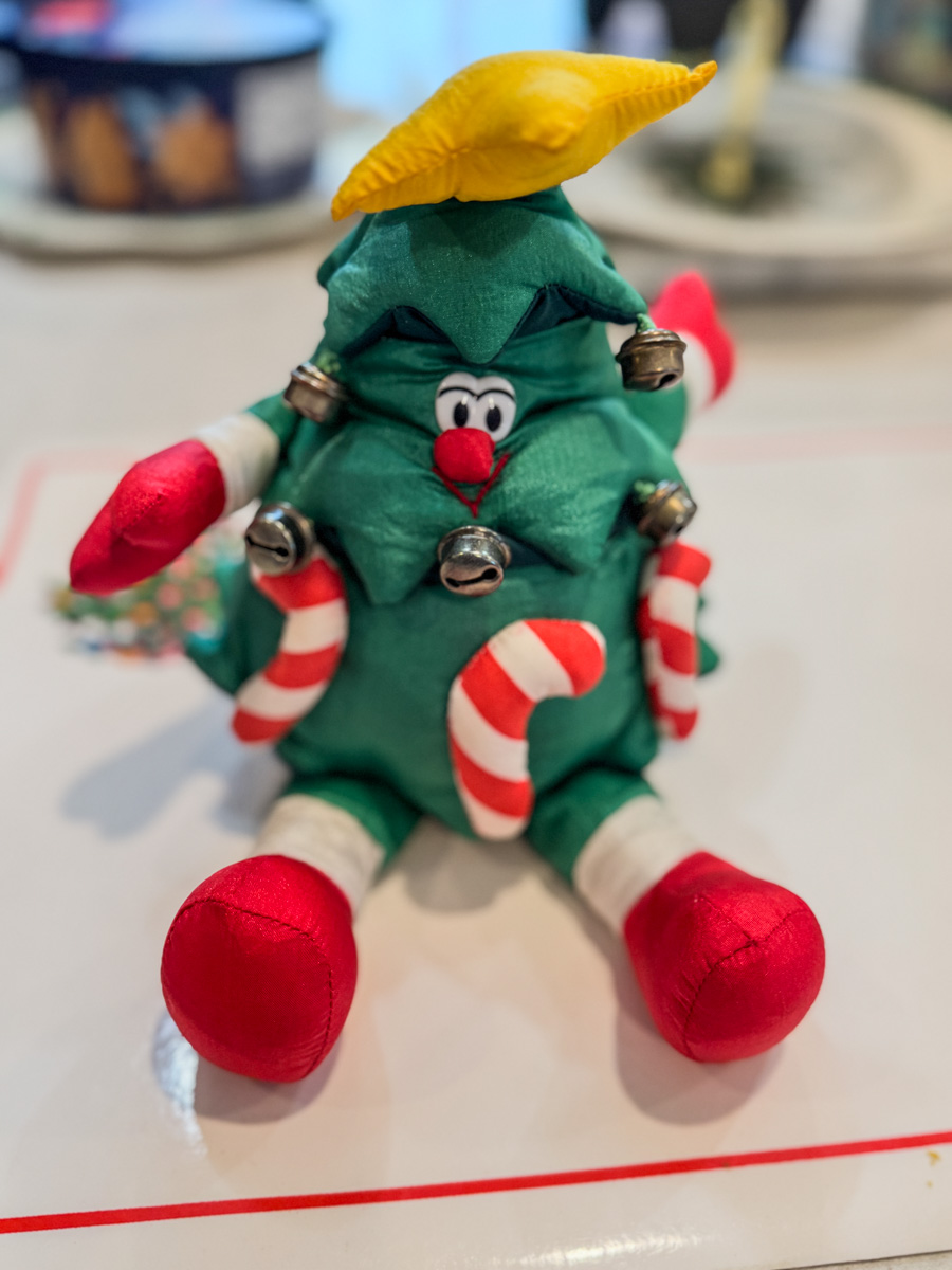 2025-12-03 Decorating For Christmas 2025