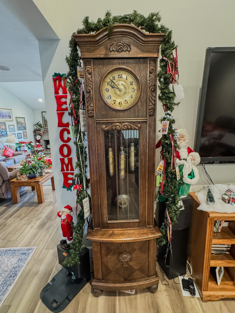 2025-12-03 Decorating For Christmas 2025