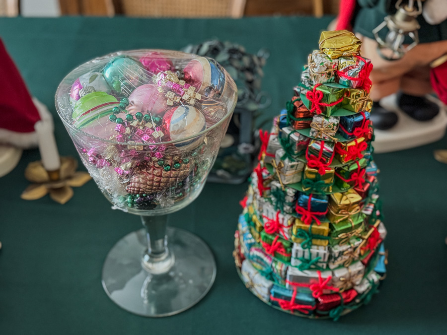 2025-12-03 Decorating For Christmas 2025