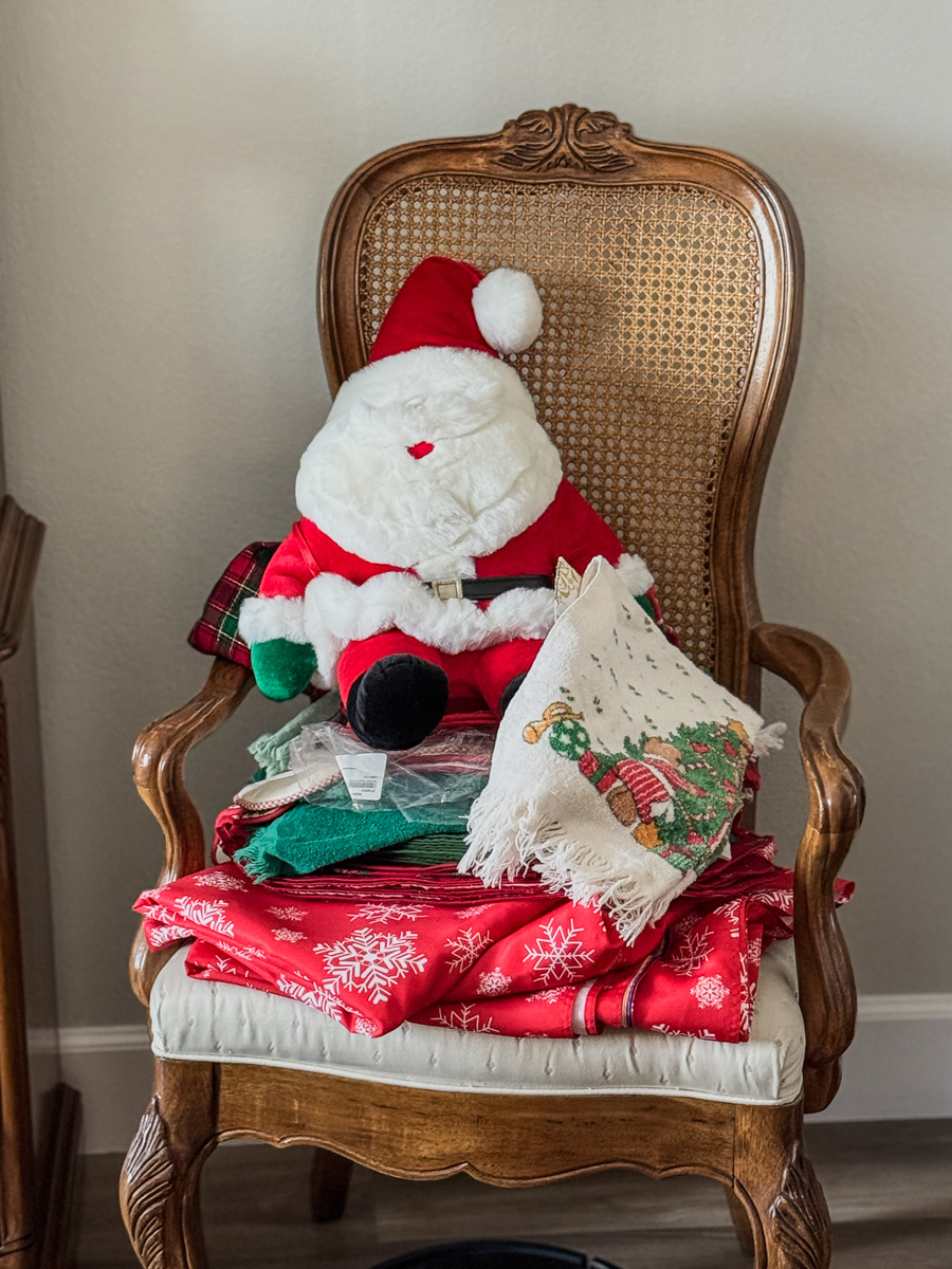 2025-12-03 Decorating For Christmas 2025