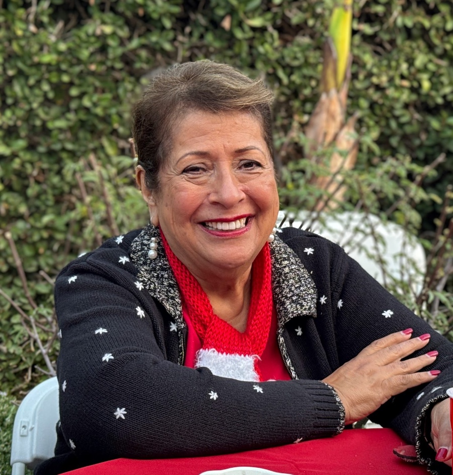 2025-12-14 Christmas Open JHouse At The Collier's