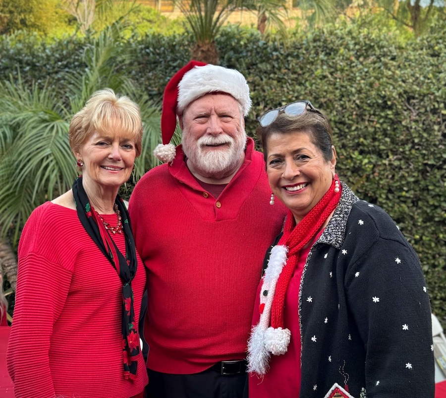 2025-12-14 Christmas Open JHouse At The Collier's