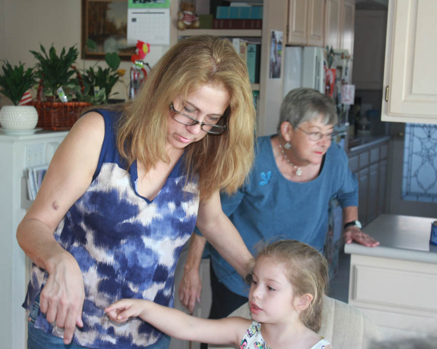 Coloring Easter Eggs April 2015 with family and friends