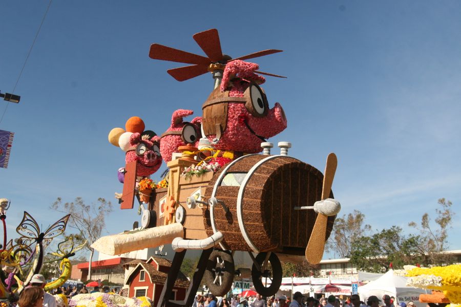 New Years 2012 Rose PArade floats