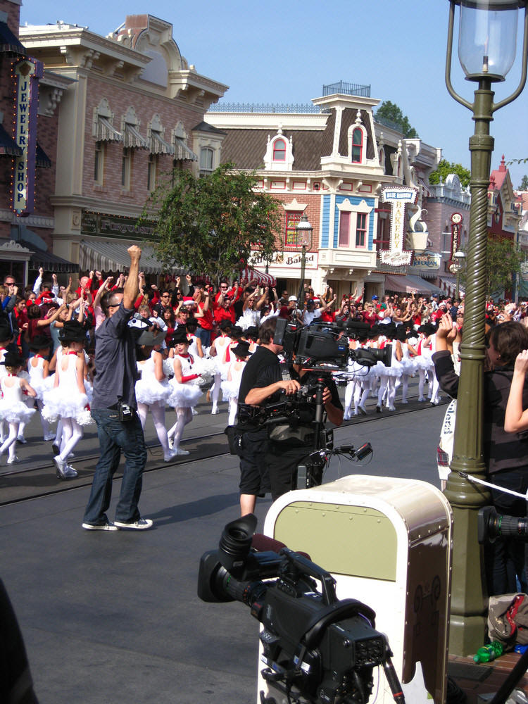 Theio's first visit to Disneyland