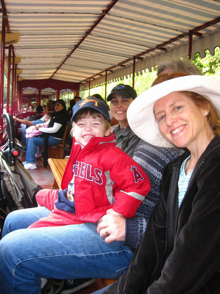 Theio's first visit to Disneyland