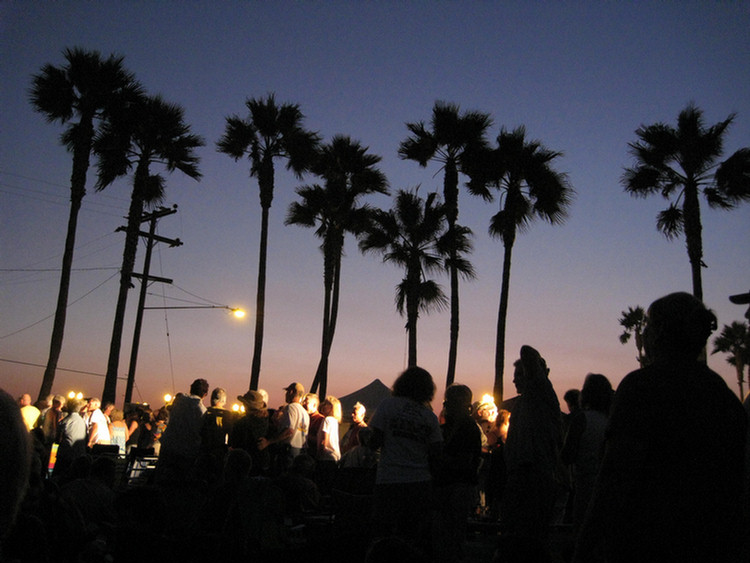 Seal Beach concert with the Elm Stret Band