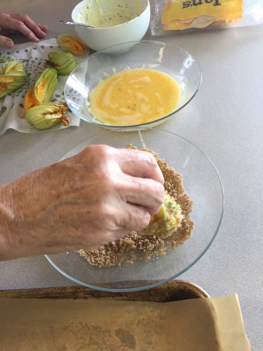 Making squash blossoms