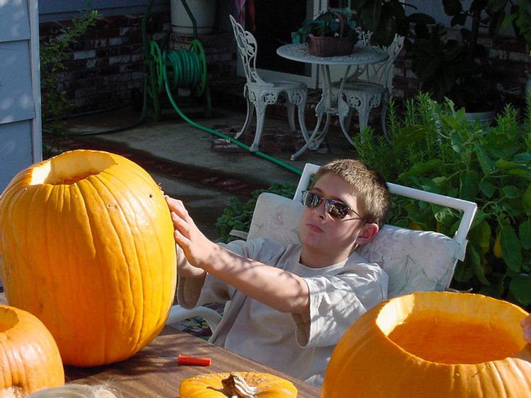 Halloween 2000 Pumpkin Carving