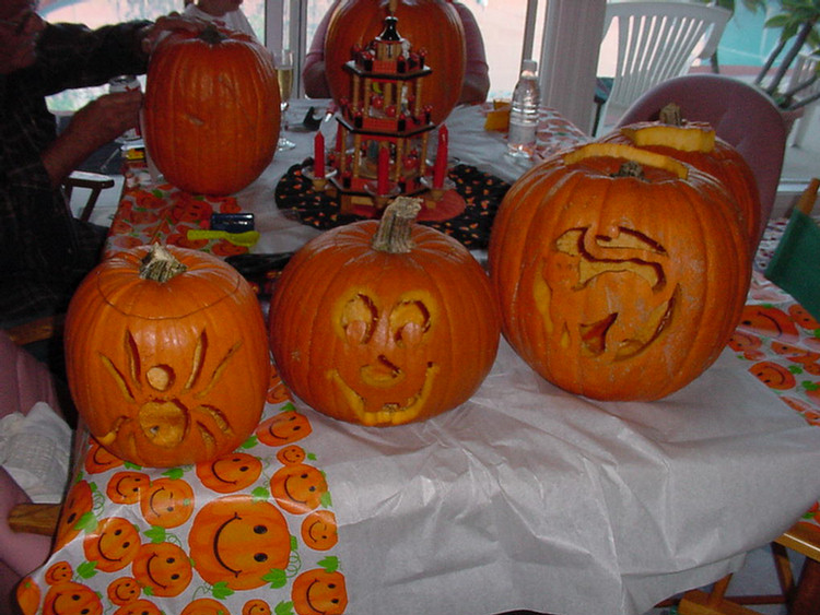 Halloween 2000 Pumpkin Carving