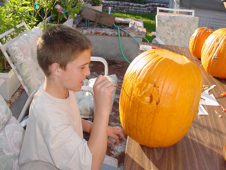 Halloween 2000 Pumpkin Carving