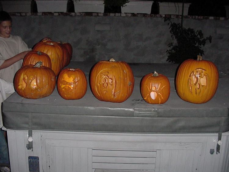 Halloween 2000 Pumpkin Carving