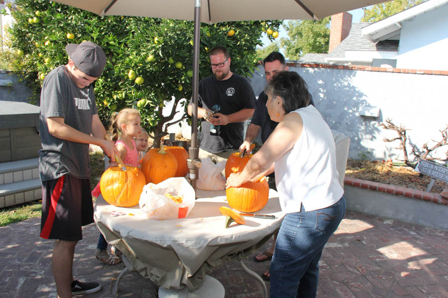 The Liles' Family pumplin carving 10/28/2017