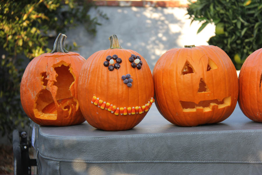 The Liles' Family pumplin carving 10/28/2017