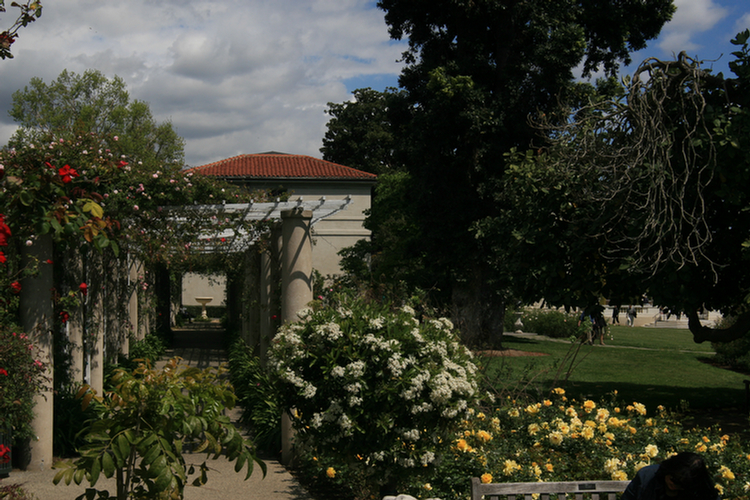 Walk to the big house