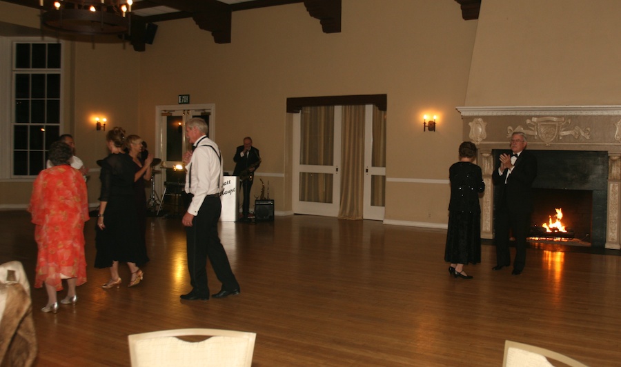 Dancing at the Rondelliers Veterans Day 2013