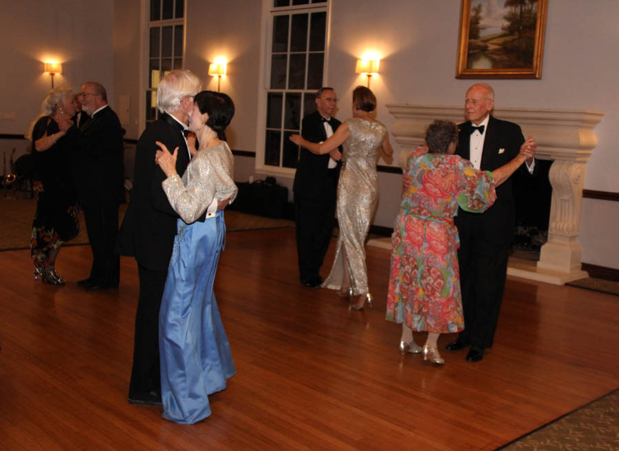 Dancing the night away with the Rondelier's Dance Club 3/3/2017 to the sounds of the Big Band Era