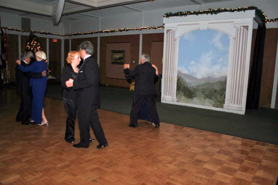 Toppers Mistletoe Ball 2011